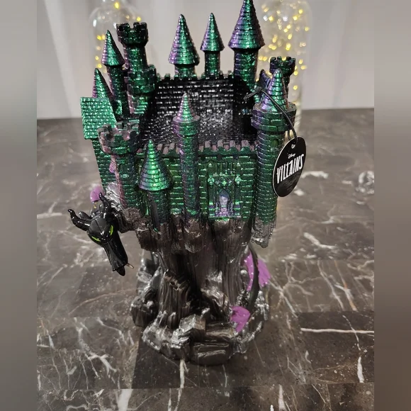 Bath & Body Works Disney Maleficent Dragon Castle Candle Holder NWT - Picture 8 of 16